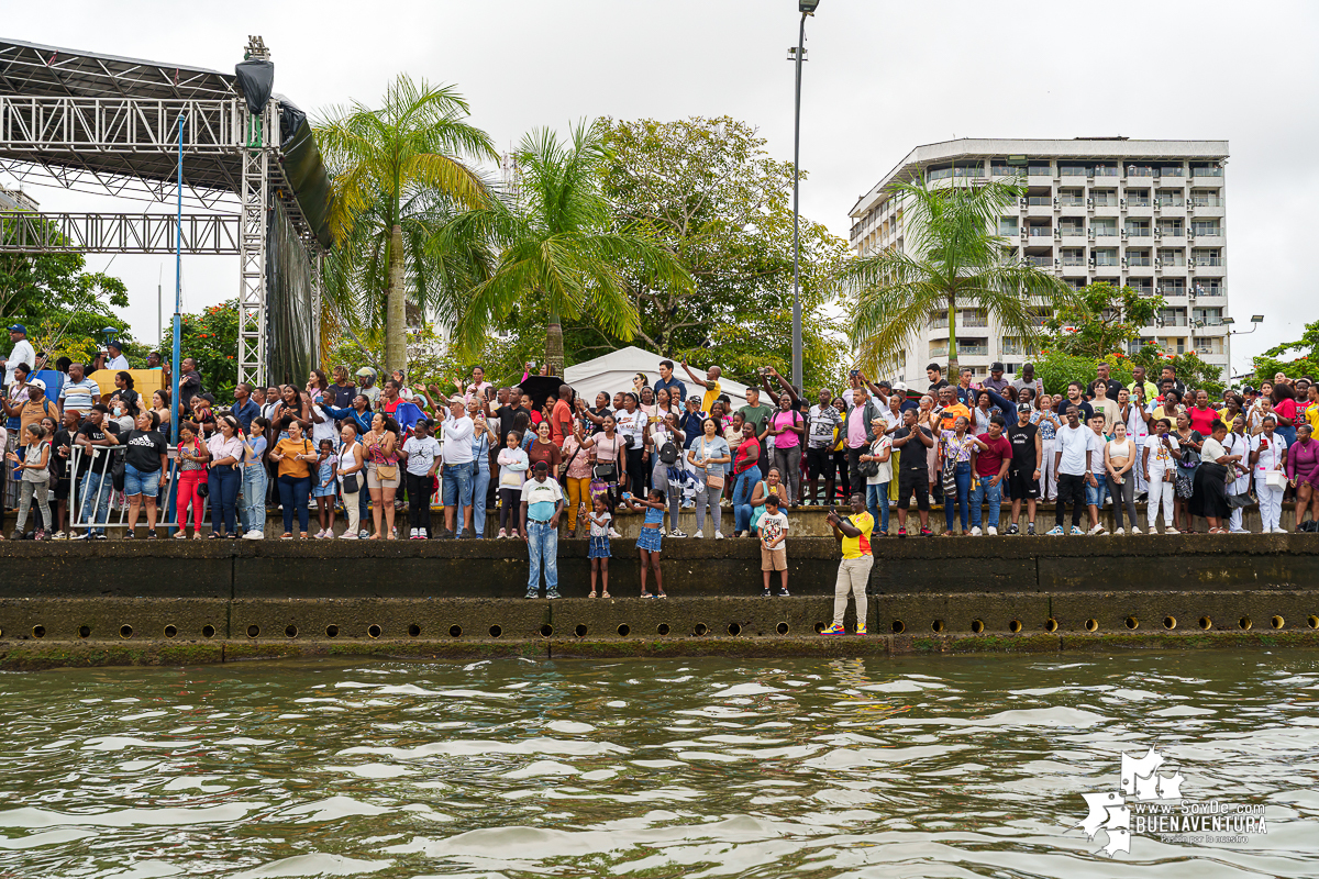 ¡Lo logró! En una histórica hazaña, la nadadora australiana Eva Buzo desafió las aguas del Pacífico por la paz y la resiliencia de Buenaventura