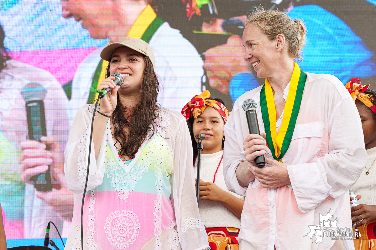 ¡Lo logró! En una histórica hazaña, la nadadora australiana Eva Buzo desafió las aguas del Pacífico por la paz y la resiliencia de Buenaventura
