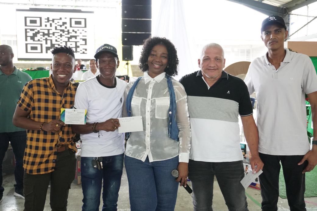 Docentes de Buenaventura fueron homenajeados en el Día del Maestro