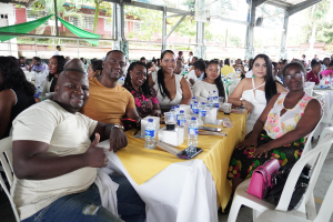 Docentes de Buenaventura fueron homenajeados en el Día del Maestro