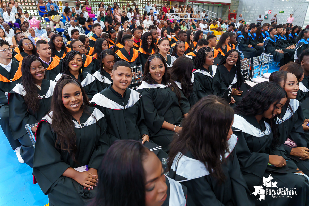 La Universidad del Valle Seccional Pacífico graduó a 171 nuevos profesionales y tecnólogos en emotiva ceremonia 