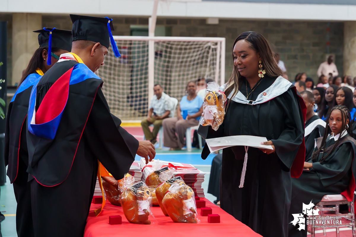 La Universidad del Valle Seccional Pacífico graduó a 171 nuevos profesionales y tecnólogos en emotiva ceremonia 