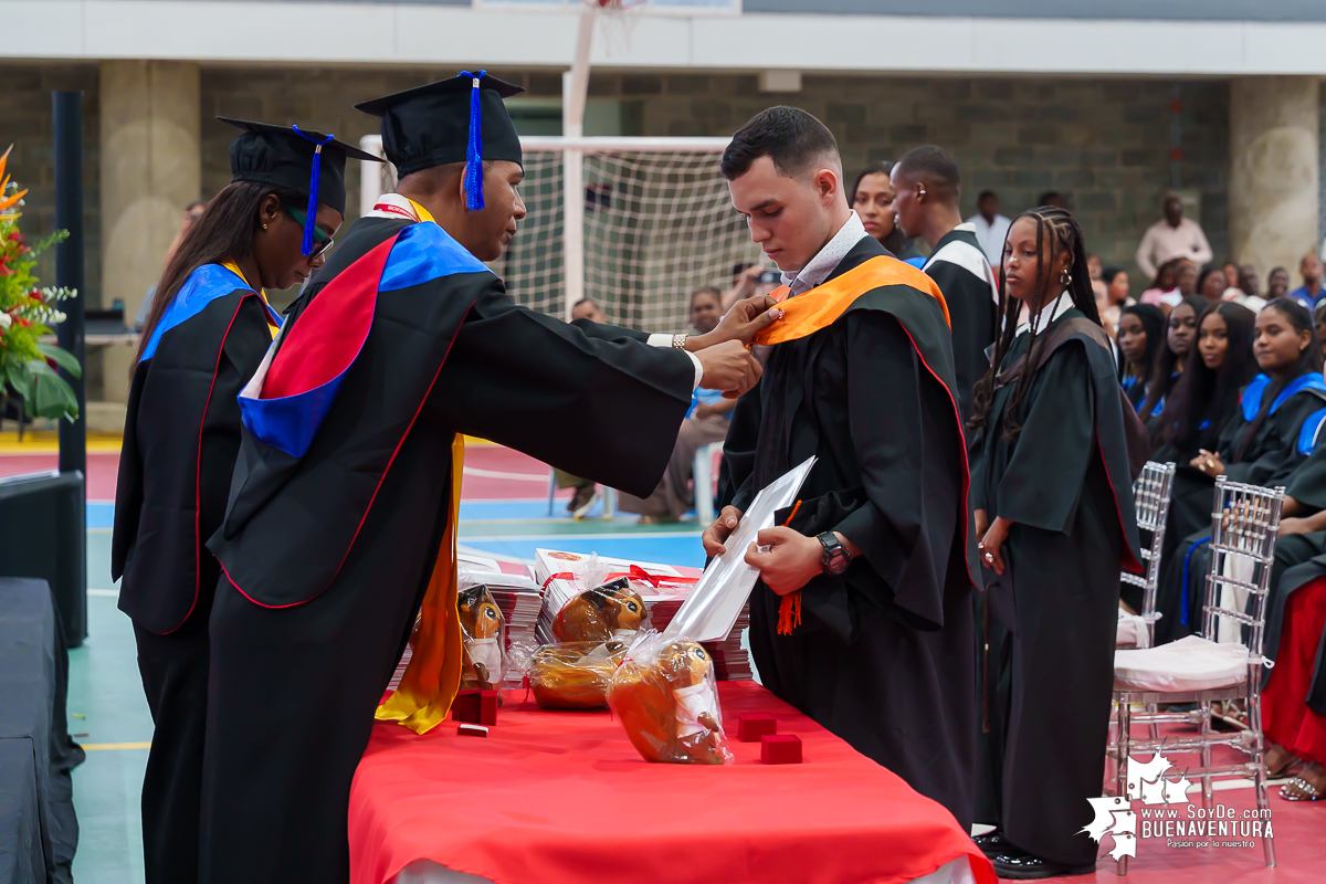 La Universidad del Valle Seccional Pacífico graduó a 171 nuevos profesionales y tecnólogos en emotiva ceremonia 