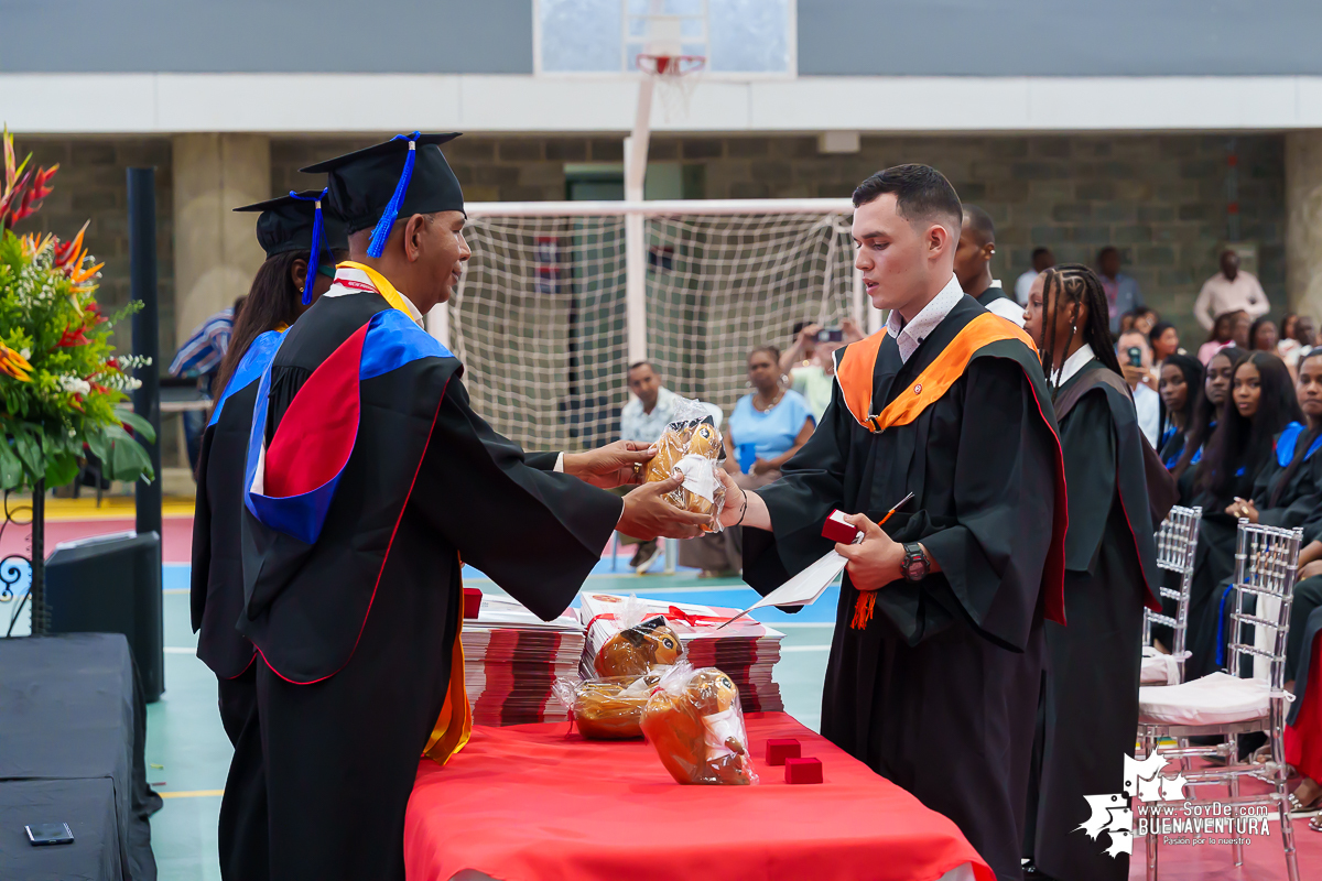 La Universidad del Valle Seccional Pacífico graduó a 171 nuevos profesionales y tecnólogos en emotiva ceremonia 