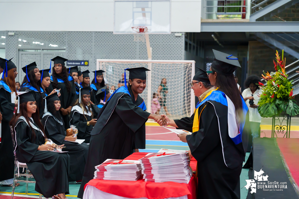 La Universidad del Valle Seccional Pacífico graduó a 171 nuevos profesionales y tecnólogos en emotiva ceremonia 