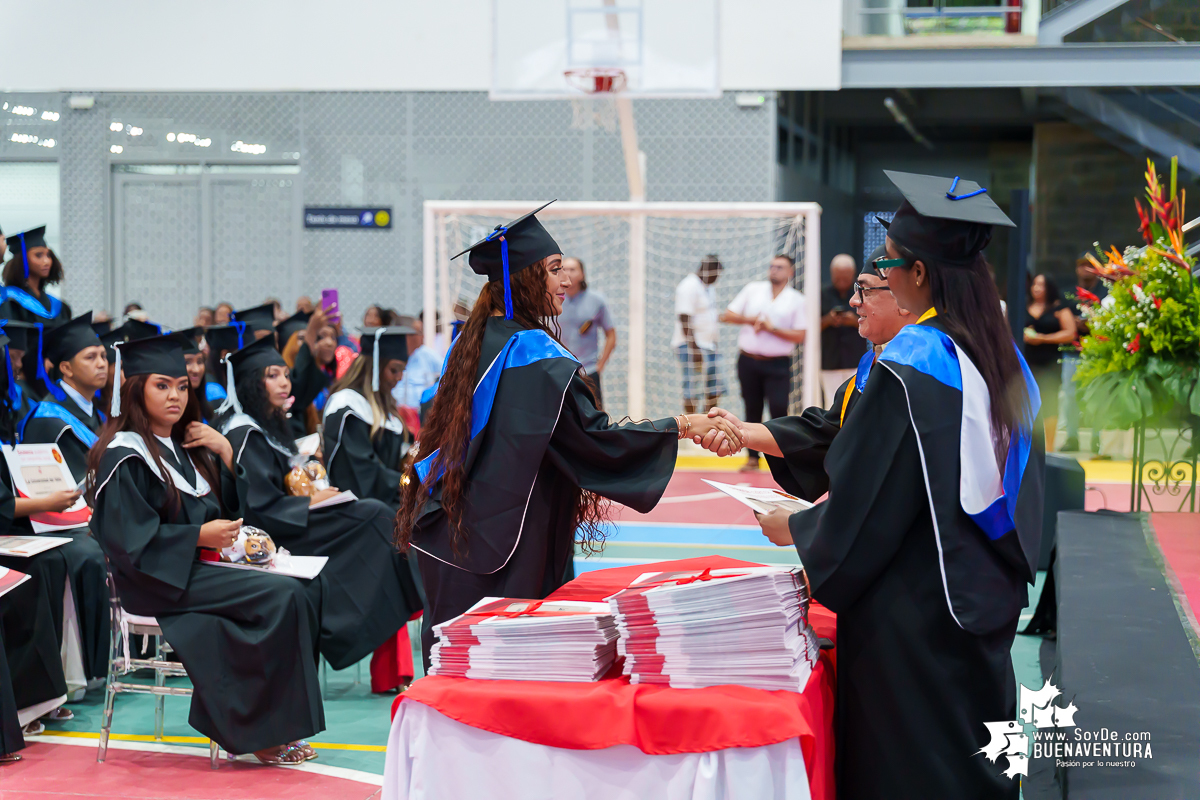 La Universidad del Valle Seccional Pacífico graduó a 171 nuevos profesionales y tecnólogos en emotiva ceremonia 