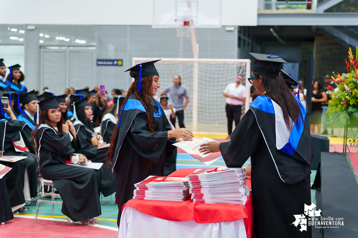 La Universidad del Valle Seccional Pacífico graduó a 171 nuevos profesionales y tecnólogos en emotiva ceremonia 