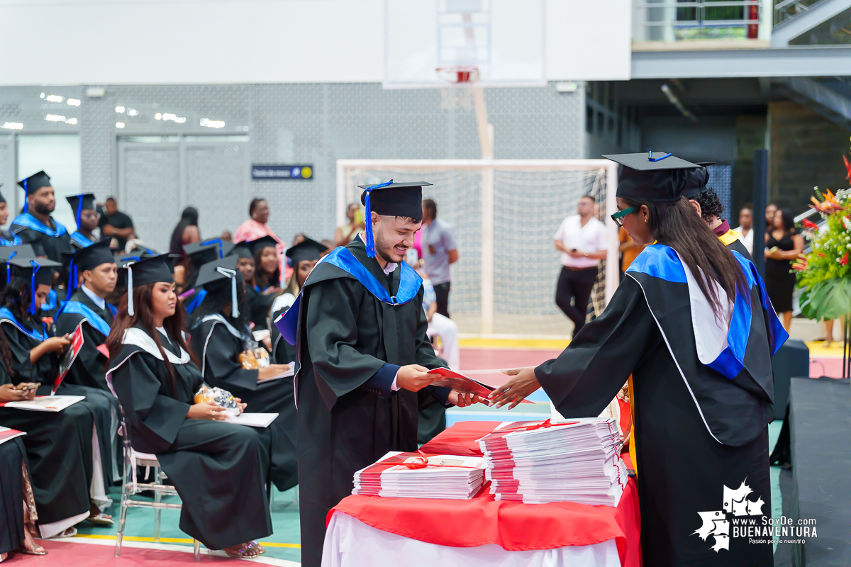 La Universidad del Valle Seccional Pacífico graduó a 171 nuevos profesionales y tecnólogos en emotiva ceremonia 