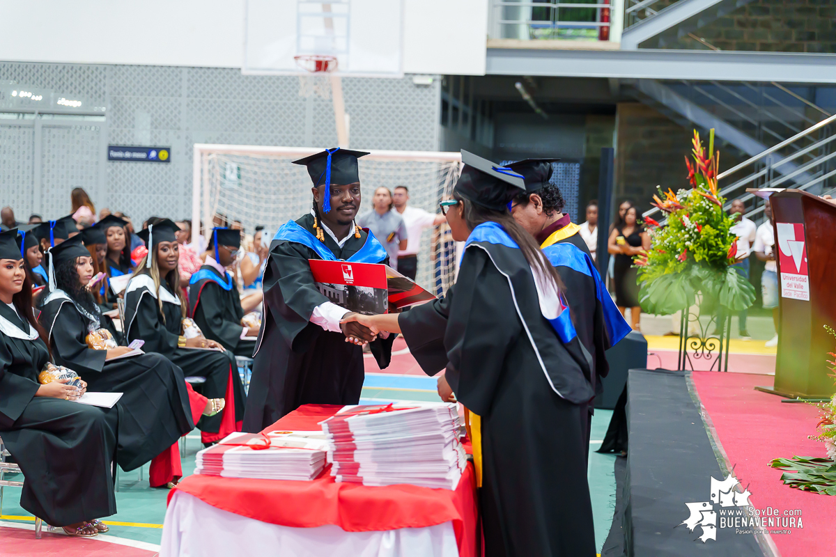 La Universidad del Valle Seccional Pacífico graduó a 171 nuevos profesionales y tecnólogos en emotiva ceremonia 
