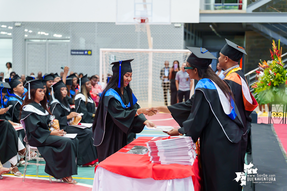 La Universidad del Valle Seccional Pacífico graduó a 171 nuevos profesionales y tecnólogos en emotiva ceremonia 