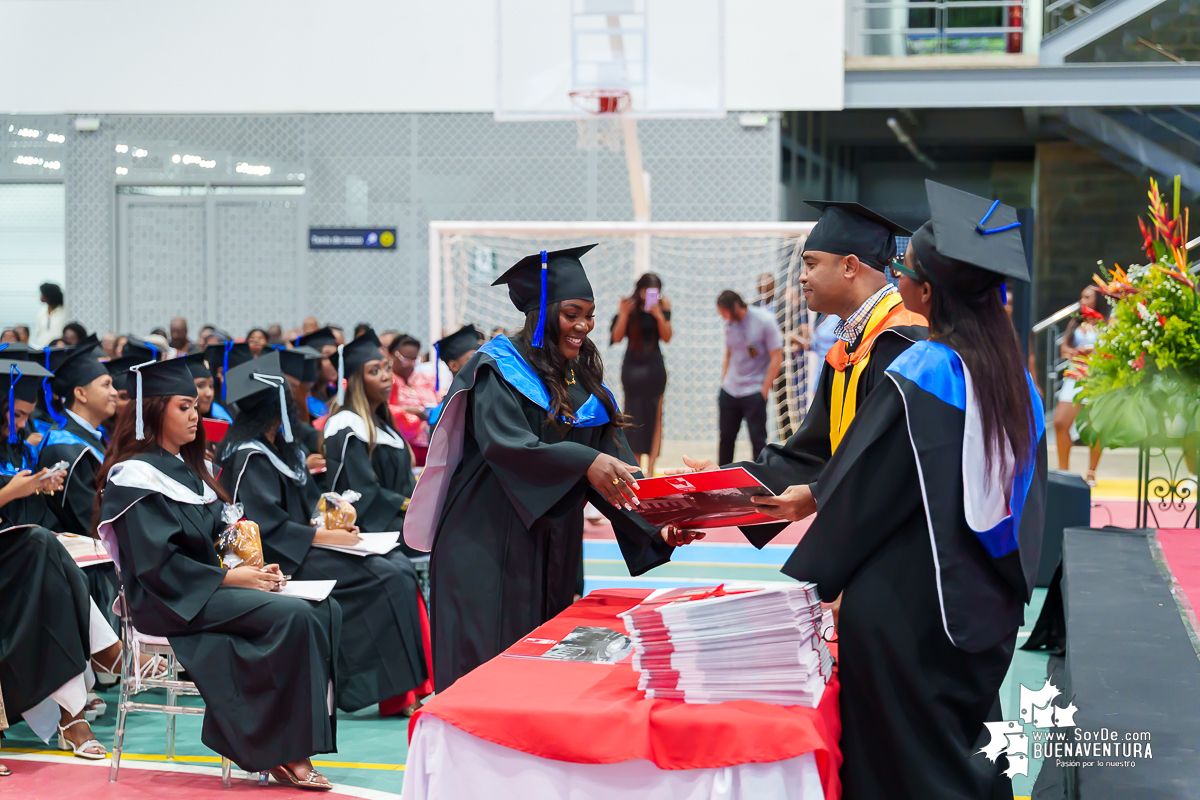 La Universidad del Valle Seccional Pacífico graduó a 171 nuevos profesionales y tecnólogos en emotiva ceremonia 