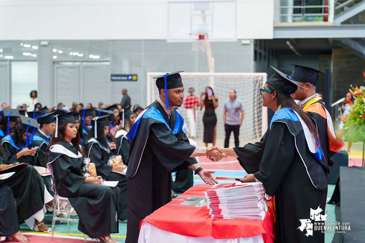 La Universidad del Valle Seccional Pacífico graduó a 171 nuevos profesionales y tecnólogos en emotiva ceremonia 