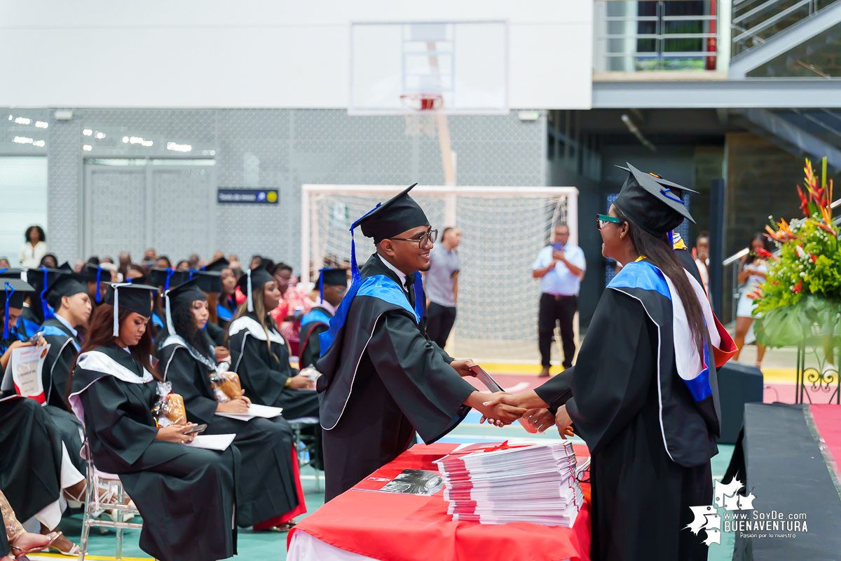 La Universidad del Valle Seccional Pacífico graduó a 171 nuevos profesionales y tecnólogos en emotiva ceremonia 