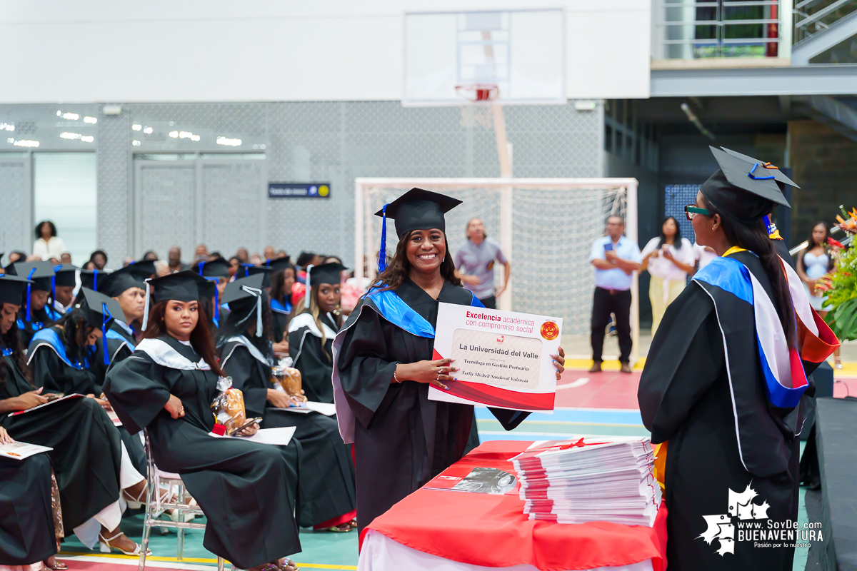 La Universidad del Valle Seccional Pacífico graduó a 171 nuevos profesionales y tecnólogos en emotiva ceremonia 