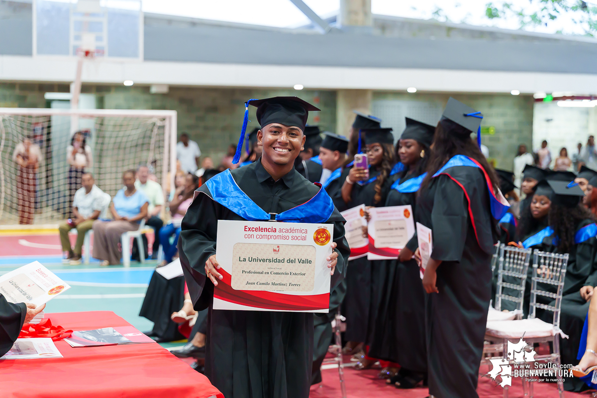 La Universidad del Valle Seccional Pacífico graduó a 171 nuevos profesionales y tecnólogos en emotiva ceremonia 