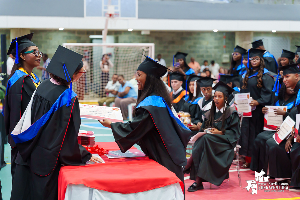 La Universidad del Valle Seccional Pacífico graduó a 171 nuevos profesionales y tecnólogos en emotiva ceremonia 