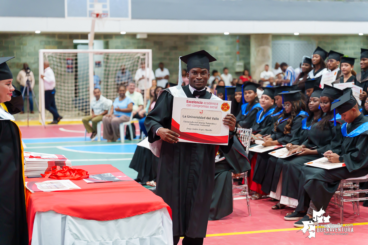 La Universidad del Valle Seccional Pacífico graduó a 171 nuevos profesionales y tecnólogos en emotiva ceremonia 