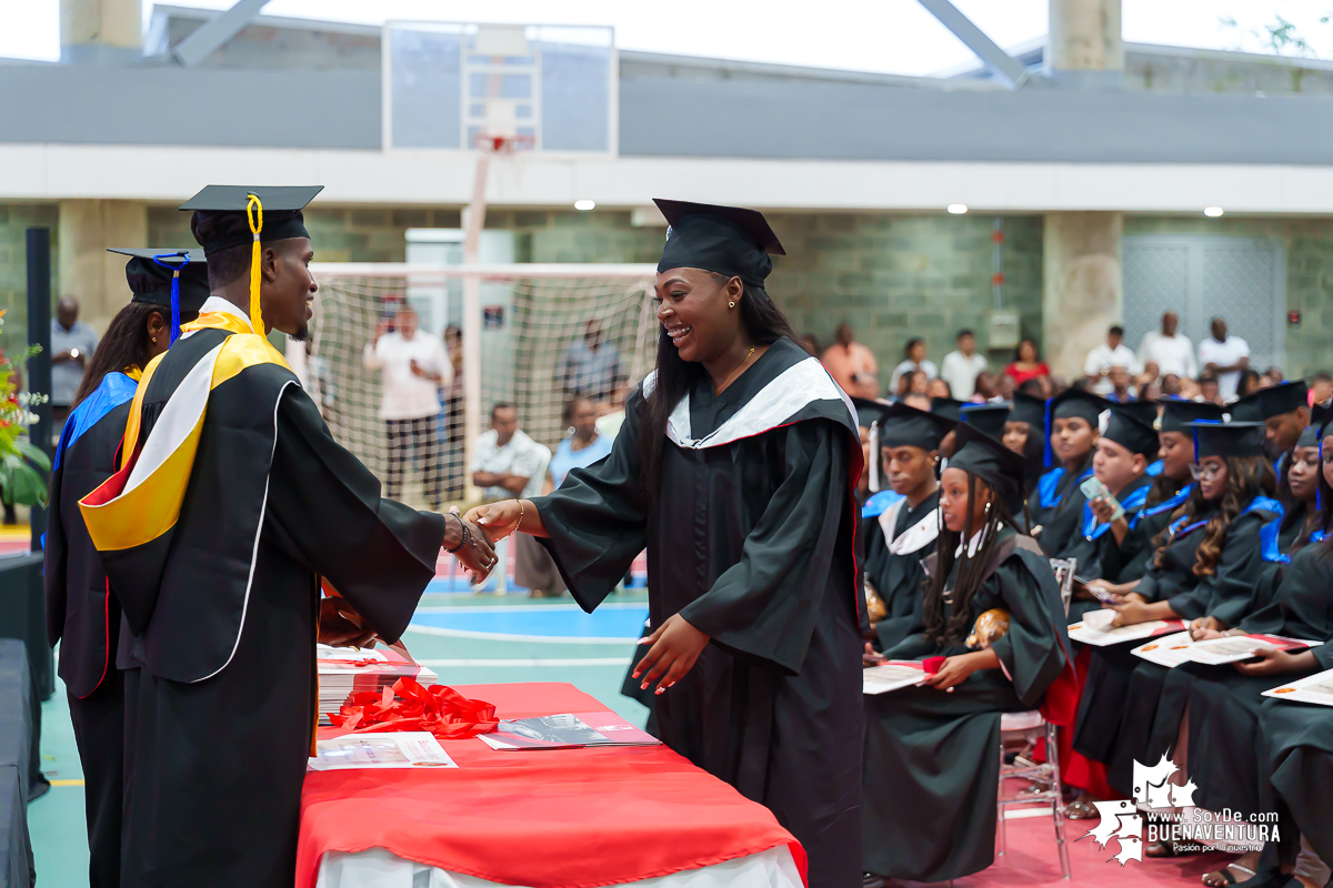 La Universidad del Valle Seccional Pacífico graduó a 171 nuevos profesionales y tecnólogos en emotiva ceremonia 