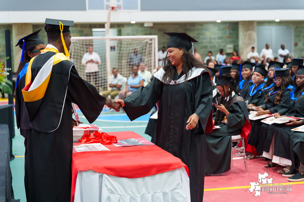 La Universidad del Valle Seccional Pacífico graduó a 171 nuevos profesionales y tecnólogos en emotiva ceremonia 