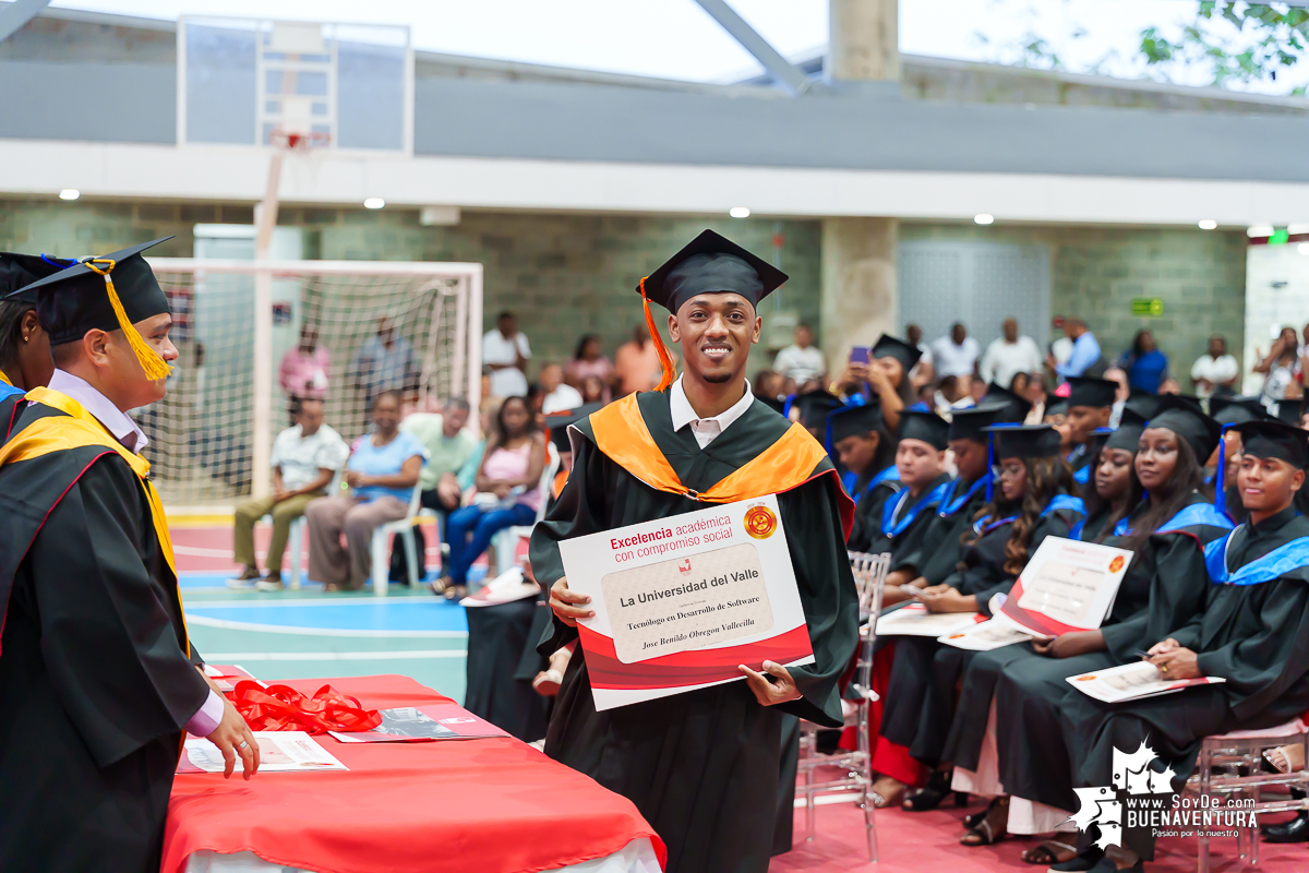 La Universidad del Valle Seccional Pacífico graduó a 171 nuevos profesionales y tecnólogos en emotiva ceremonia 