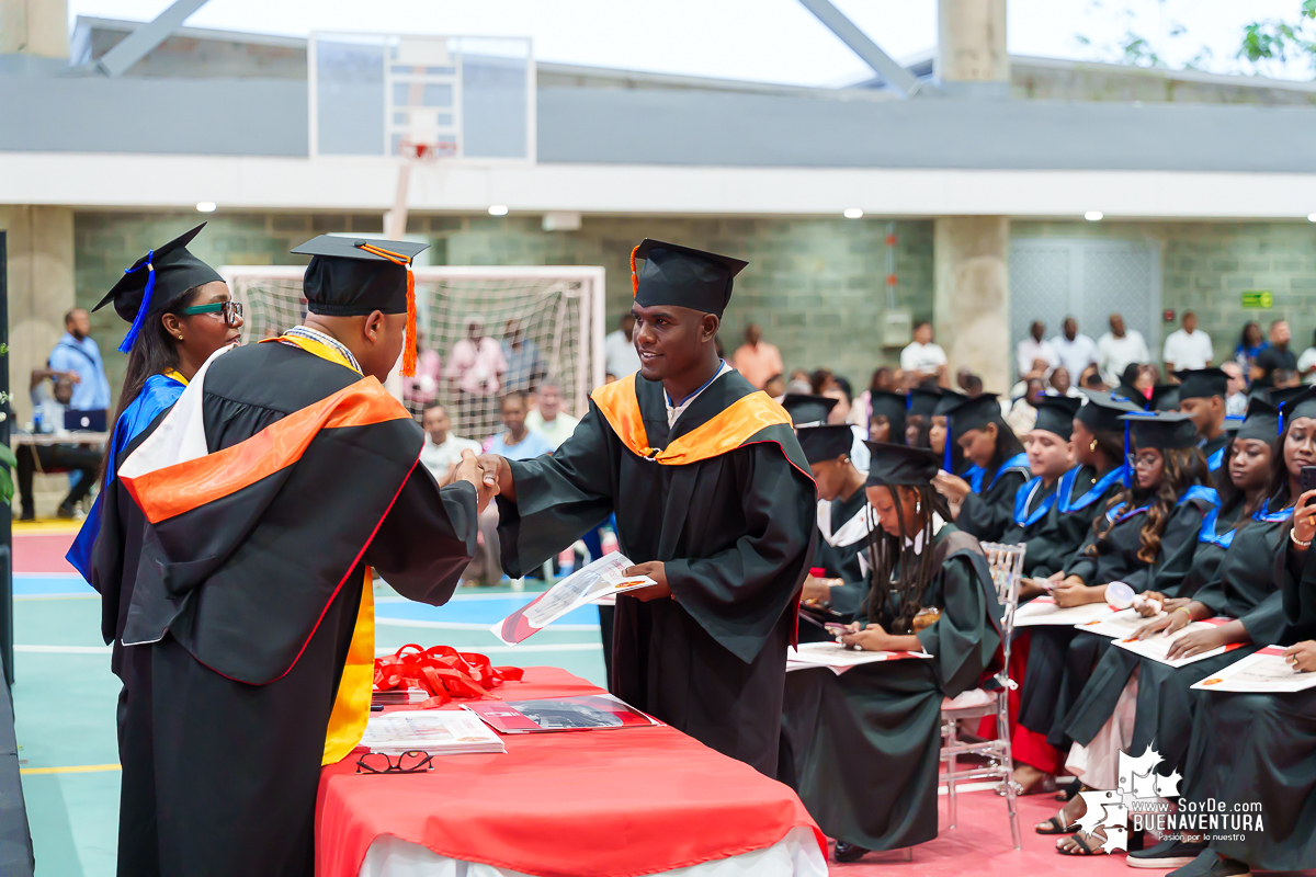 La Universidad del Valle Seccional Pacífico graduó a 171 nuevos profesionales y tecnólogos en emotiva ceremonia 