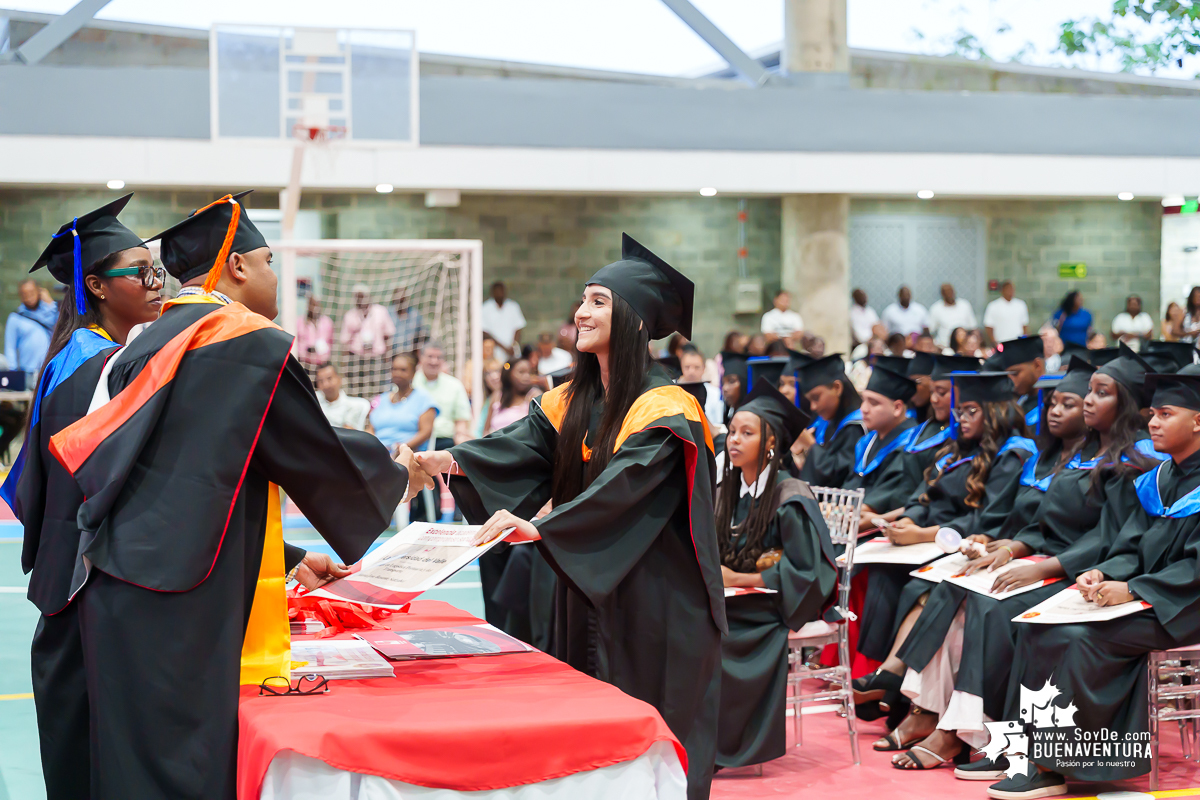 La Universidad del Valle Seccional Pacífico graduó a 171 nuevos profesionales y tecnólogos en emotiva ceremonia 
