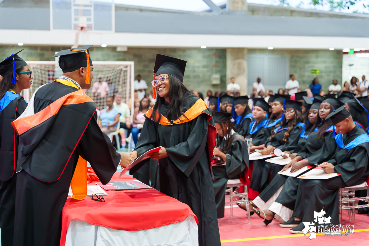 La Universidad del Valle Seccional Pacífico graduó a 171 nuevos profesionales y tecnólogos en emotiva ceremonia 