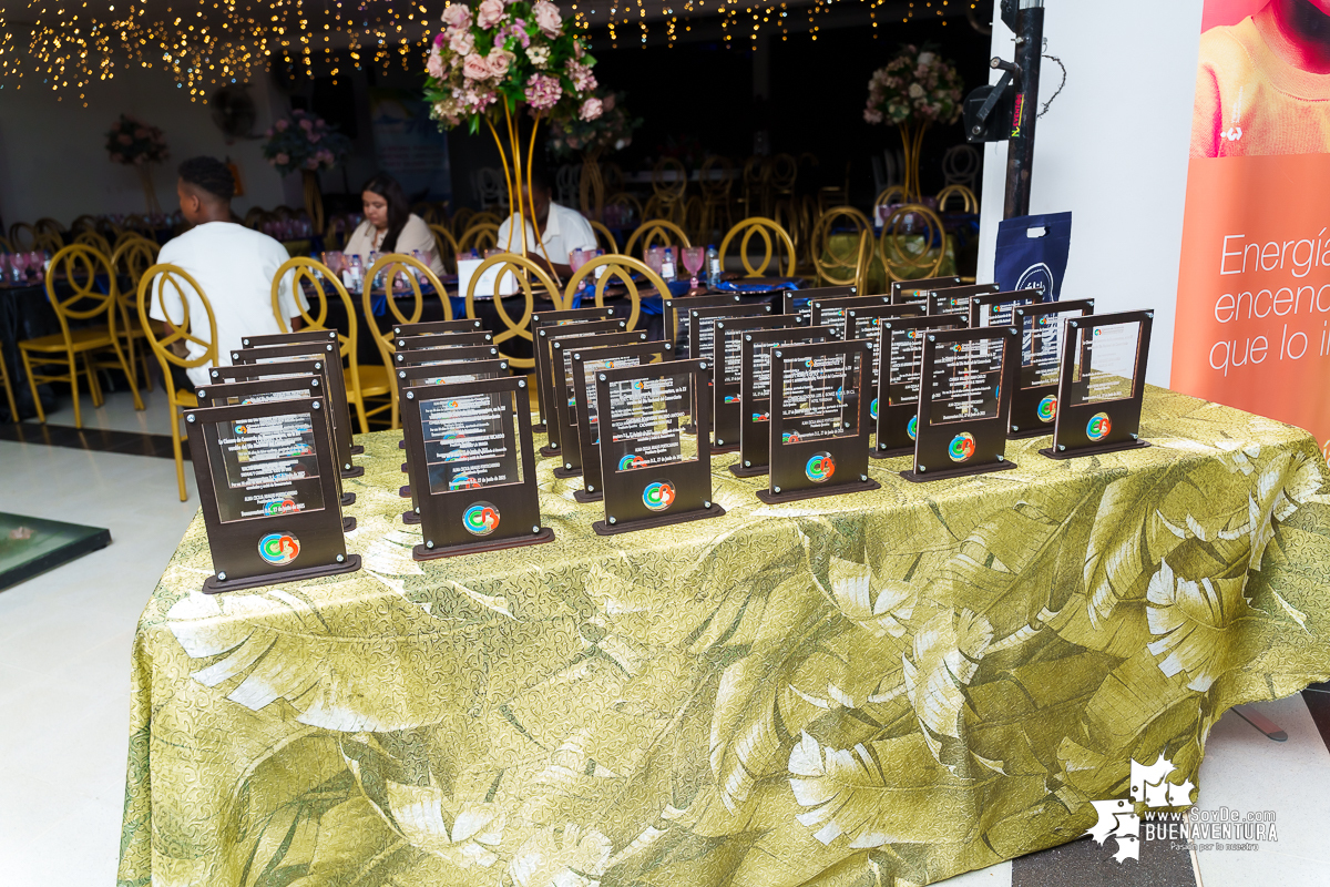 La Cámara de Comercio de Buenaventura celebró el Día Nacional del Comerciante con homenajes y reconocimientos