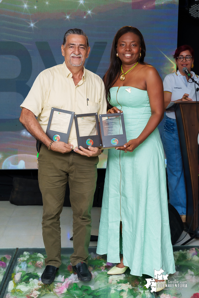 La Cámara de Comercio de Buenaventura celebró el Día Nacional del Comerciante con homenajes y reconocimientos