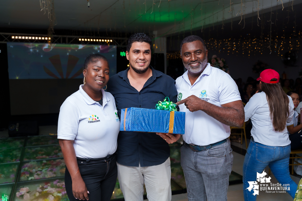 La Cámara de Comercio de Buenaventura celebró el Día Nacional del Comerciante con homenajes y reconocimientos