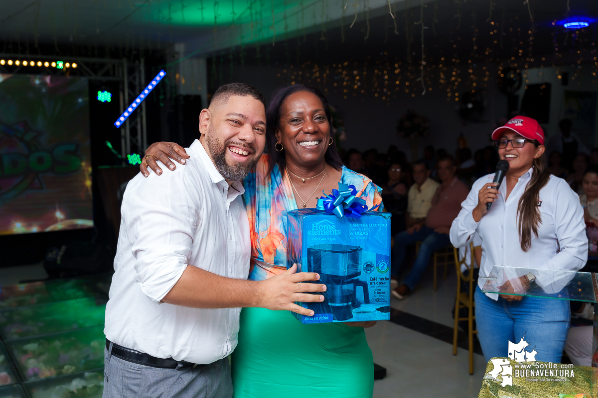 La Cámara de Comercio de Buenaventura celebró el Día Nacional del Comerciante con homenajes y reconocimientos