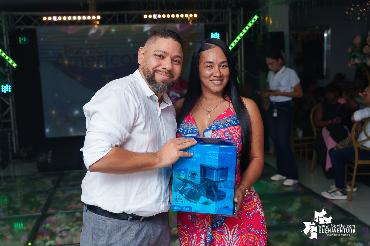La Cámara de Comercio de Buenaventura celebró el Día Nacional del Comerciante con homenajes y reconocimientos