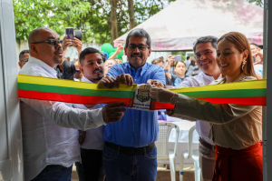 La Unión Vial Camino del Pacífico entregó mobiliario escolar en la IE Gran Colombia de Guadalajara de Buga