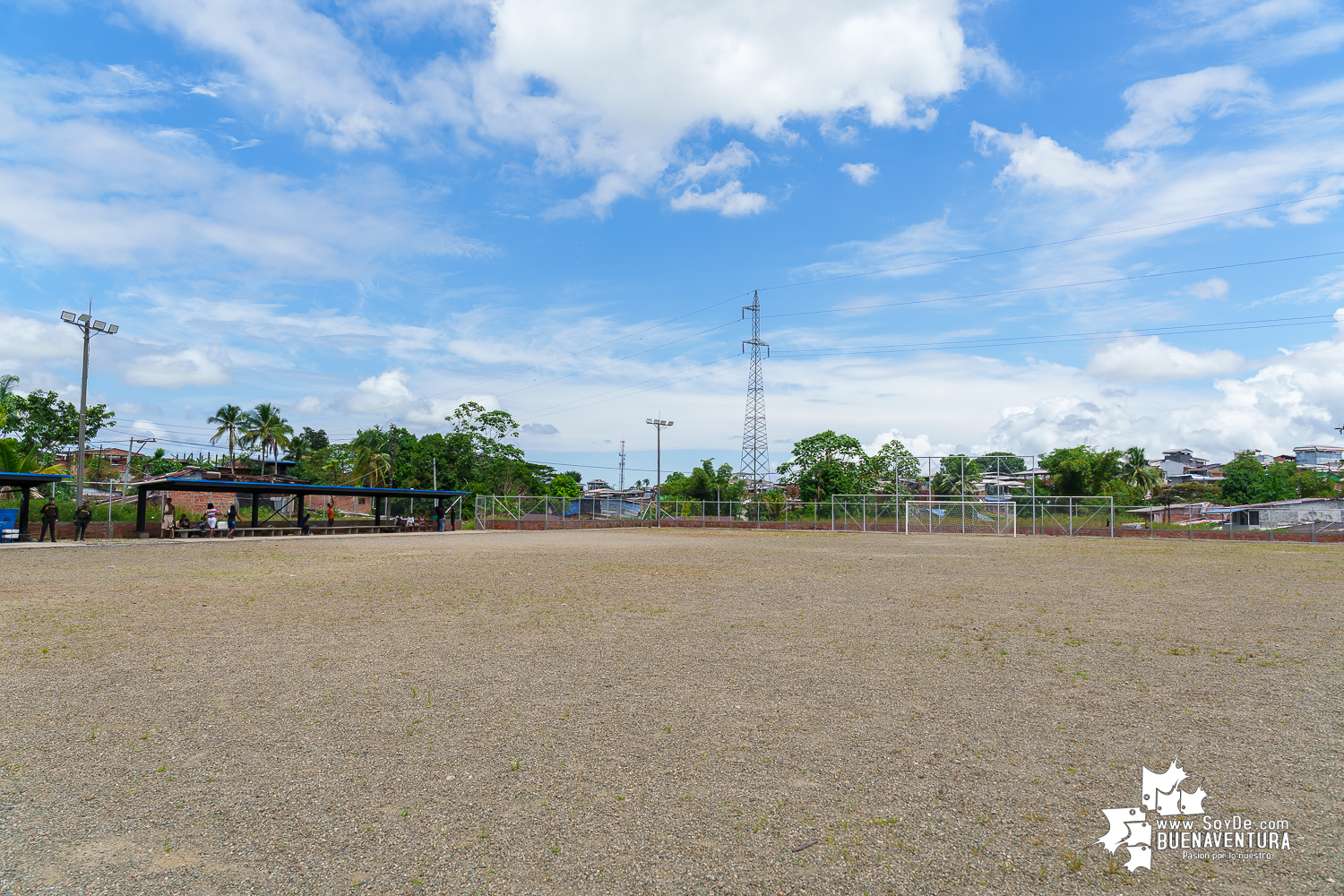 La Gobernación del Valle inauguró en Buenaventura tres nuevas canchas deportivas para promover la paz