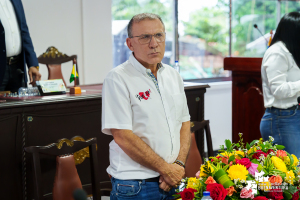 Roy Barreras regresa a Colombia y visita Buenaventura: “Decidí llegar y recorrer mi familia de Colombia”