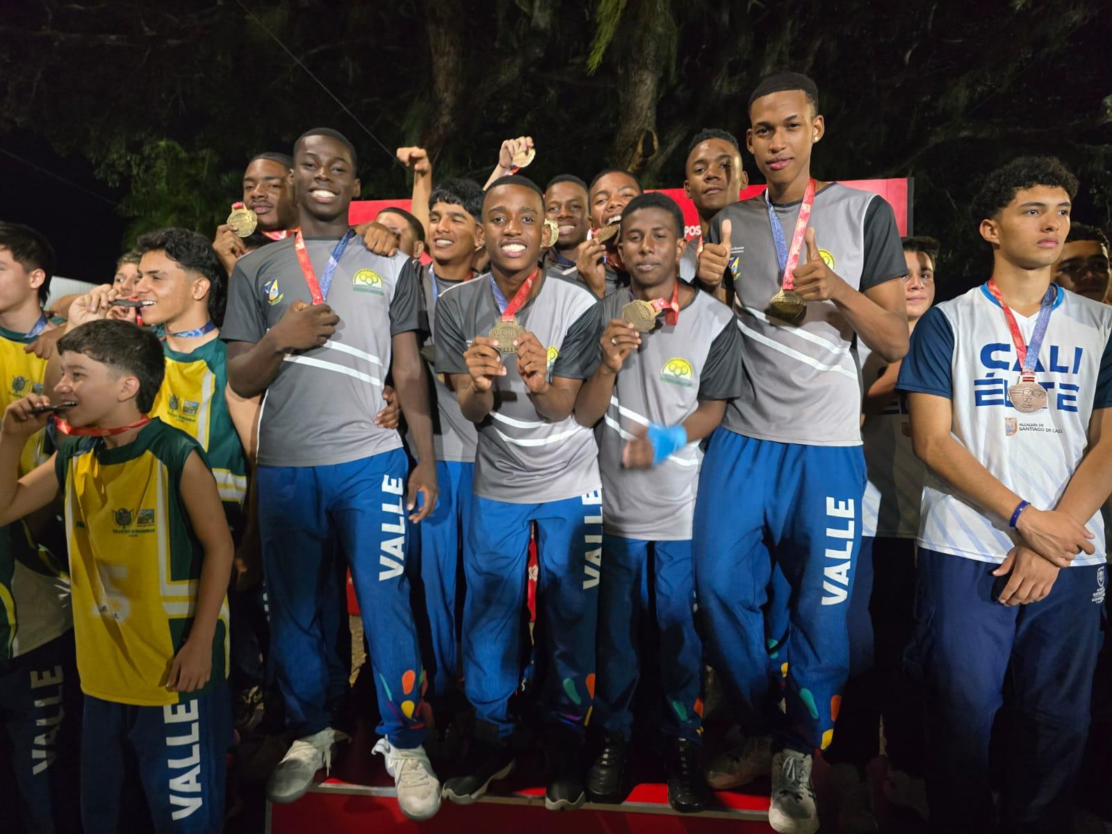 Buenaventura gana su primera medalla de oro en voleibol masculino en los Juegos Departamentales del Valle del Cauca