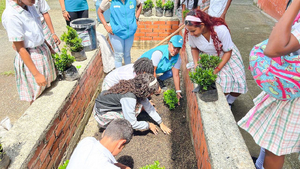 Aula Ambiental Móvil del EPA recorre Buenaventura llevando educación y conciencia ciudadana