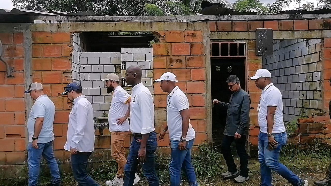 Alcaldía de Buenaventura y comunidad de la Comuna 12 avanzan en diagnóstico para proyecto Ecos Barrios de Paz