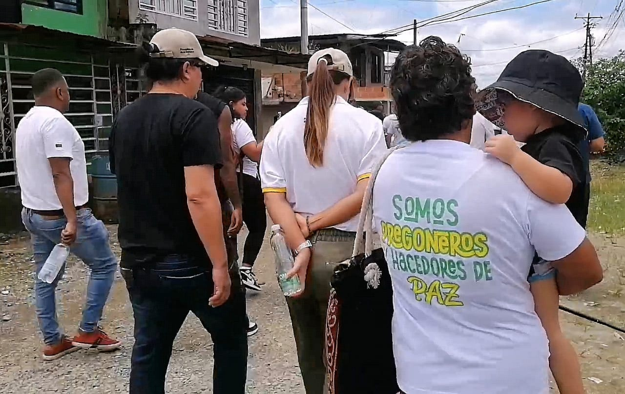 Alcaldía de Buenaventura y comunidad de la Comuna 12 avanzan en diagnóstico para proyecto Ecos Barrios de Paz