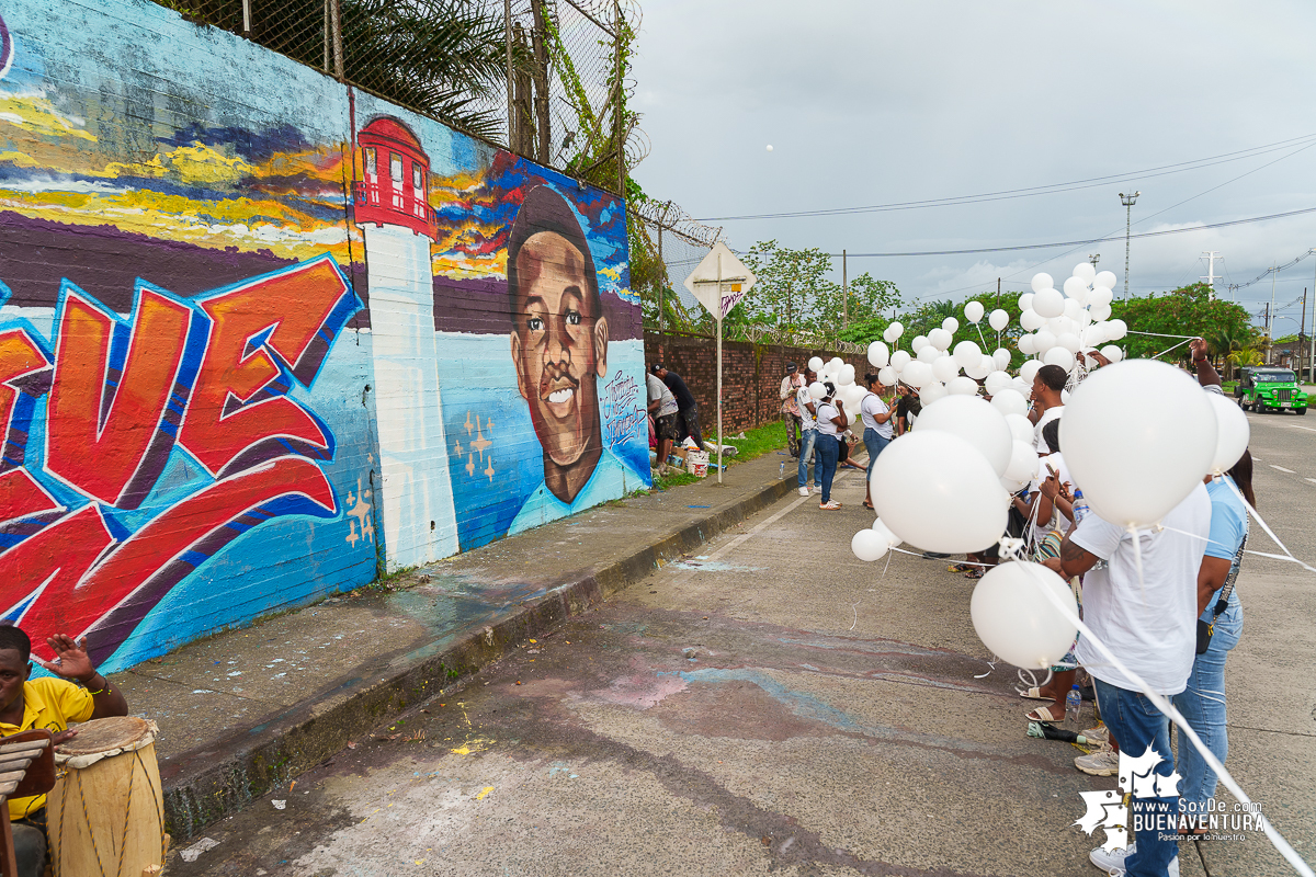 Buenaventura rinde homenaje a la memoria de Alan Josué Valencia con un mural por la paz