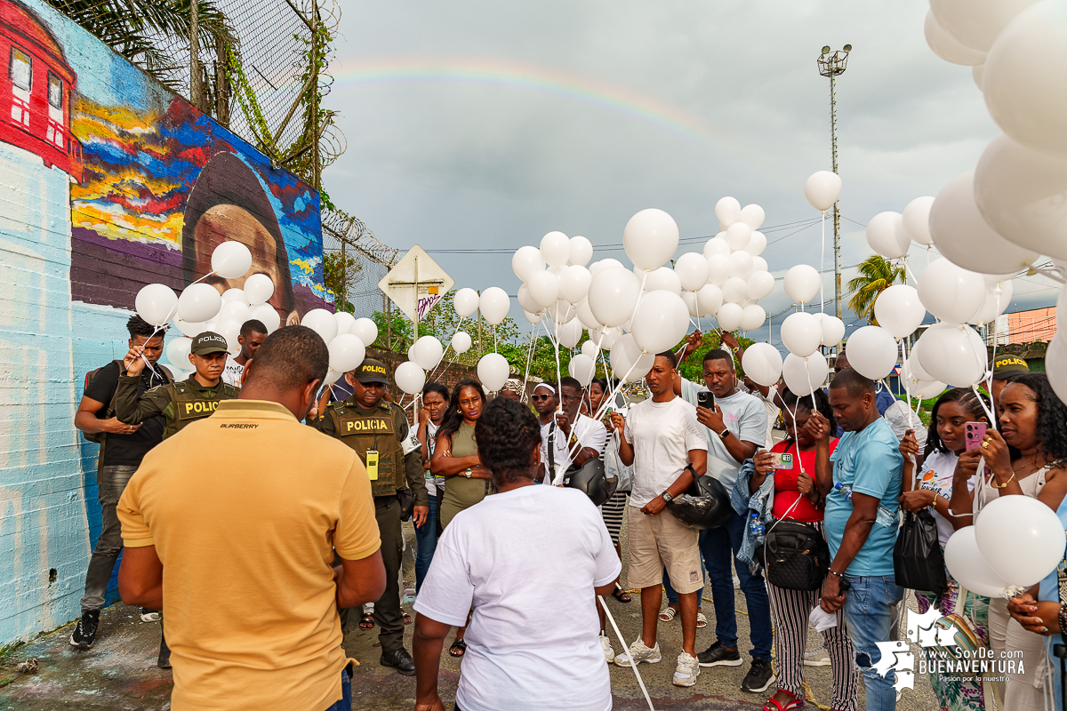Buenaventura rinde homenaje a la memoria de Alan Josué Valencia con un mural por la paz