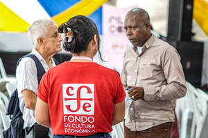 En la FILCali se presentó el libro "Polvo en el Aire" del profesor Wilson Caicedo