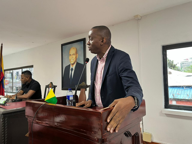 La Administración Distrital expuso avances en materia de alumbrado público ante el Concejo de Buenaventura