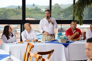 La Unión Vial Camino del Pacífico logra la liberación del predio PR 98 en Yotoco: Un nuevo comienzo para las vendedoras de Jiguales