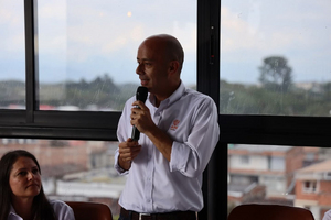 La Unión Vial Camino del Pacífico logra la liberación del predio PR 98 en Yotoco: Un nuevo comienzo para las vendedoras de Jiguales