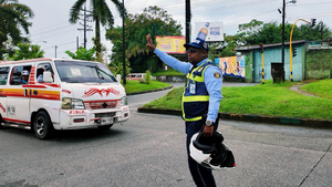 M&aacute;s de 800 personas participaron en el ciclopaseo Camino al Dagua organizado por el Inderbuenaventura 