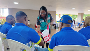 Servidores públicos de la Alcaldía Distrital de Buenaventura participaron en jornada de autocuidado y fortalecimiento laboral