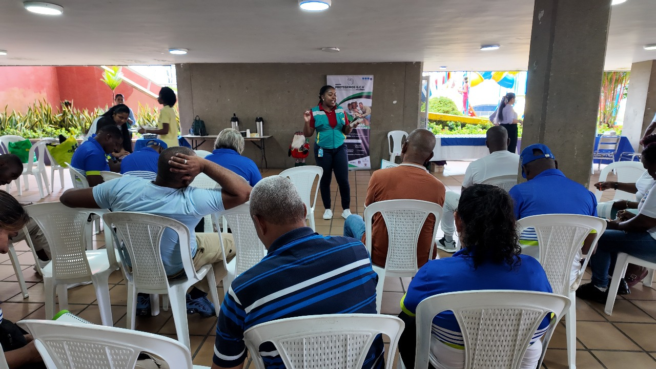 Servidores públicos de la Alcaldía Distrital de Buenaventura participaron en jornada de autocuidado y fortalecimiento laboral