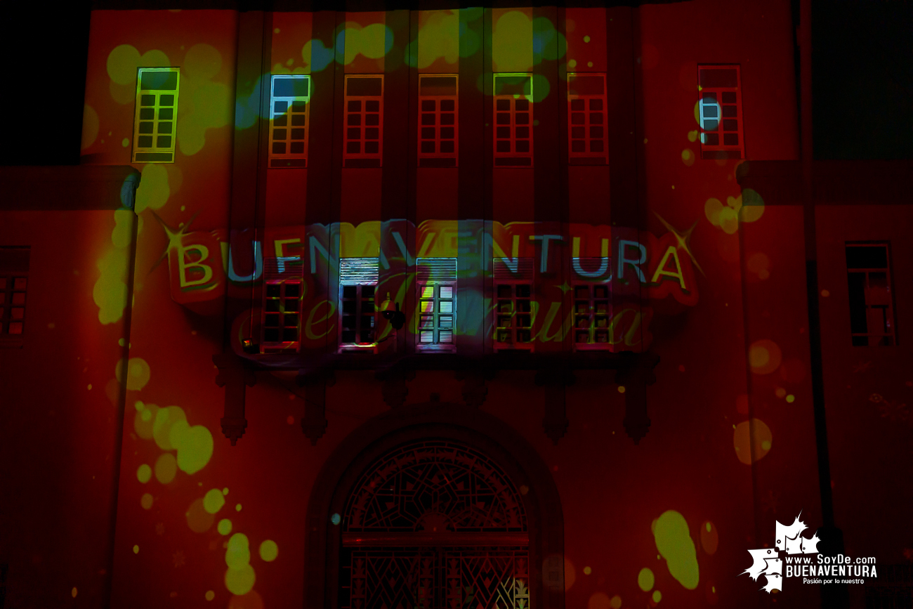 Buenaventura dio inicio a la temporada decembrina con el encendido oficial de su alumbrado navide&ntilde;o