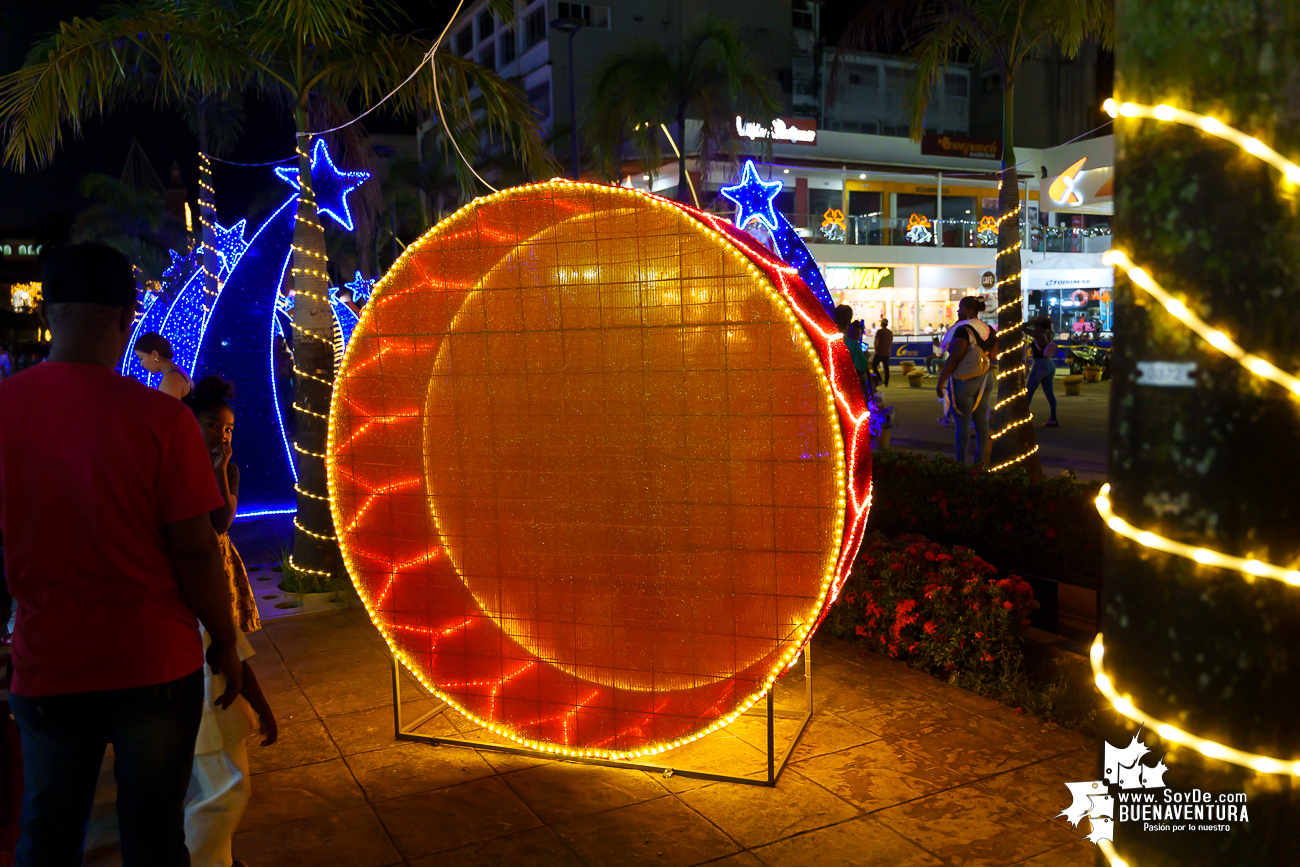 Buenaventura dio inicio a la temporada decembrina con el encendido oficial de su alumbrado navide&ntilde;o